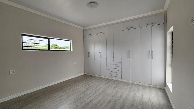 3 Bedroom Property for Sale in Sandy Point Western Cape